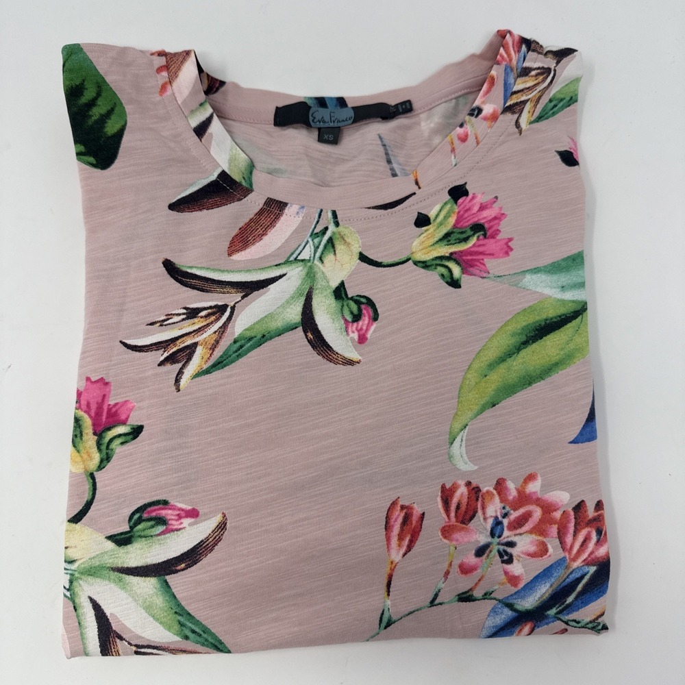 Eva Franco Anthropologie Tee Womens Size XS Pink Floral  Feminine EUC